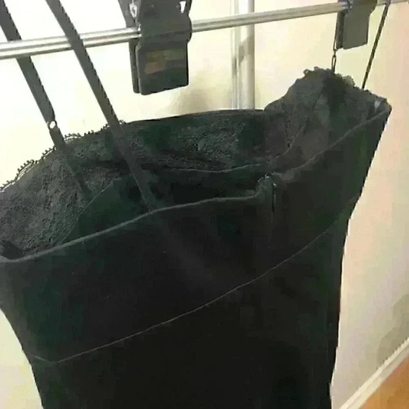 Laundry by Shelli Segal - Picture 4 of 7